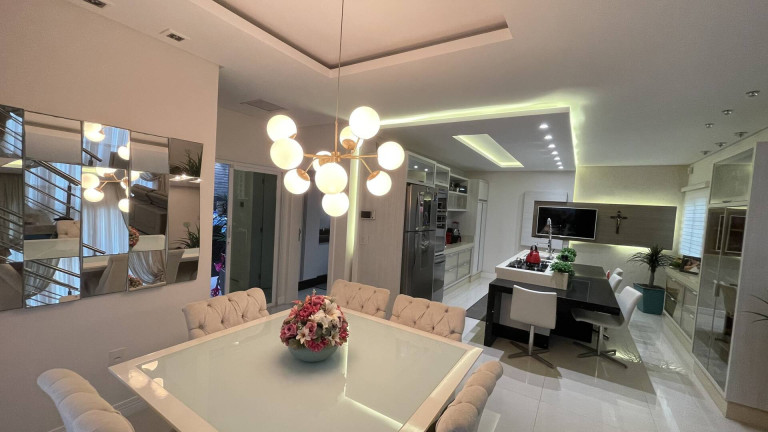Imagem Casa com 3 Quartos à Venda, 280 m² em Centro - Barra Velha Imagem Casa com 3 Quartos à Venda, 280 m² em Centro - Barra Velha
