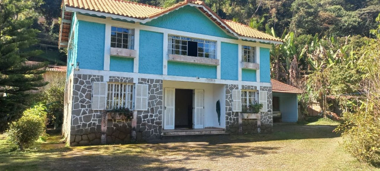 Casa com 3 Quartos à Venda, 134 m² em Albuquerque - Teresópolis