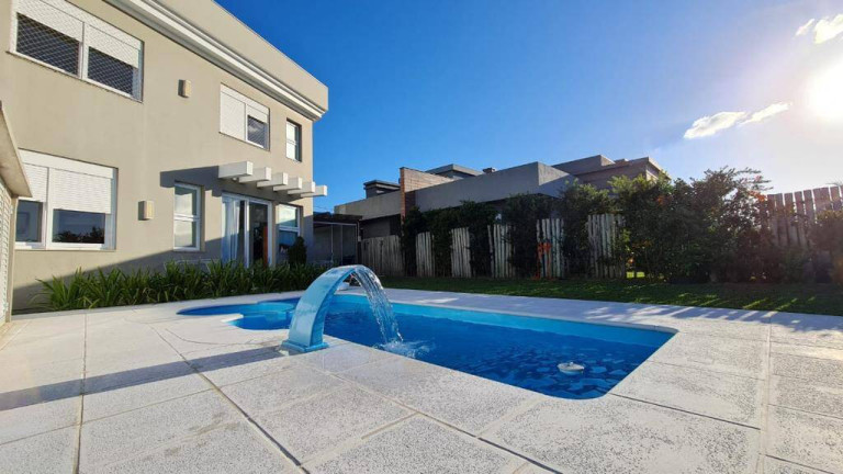 Imagem Casa com 4 Quartos à Venda, em Rainha Do Mar - Xangri-lá Imagem Casa com 4 Quartos à Venda, em Rainha Do Mar - Xangri-lá