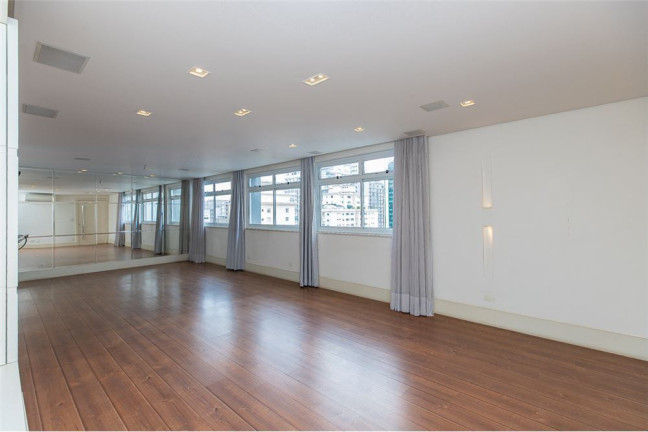 Imagem Apartamento com 2 Quartos à Venda, 180 m² em Cerqueira César - São Paulo Imagem Apartamento com 2 Quartos à Venda, 180 m² em Cerqueira César - São Paulo