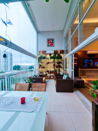Apartamento com 3 Quartos à Venda, 243 m² em Morumbi - São Paulo