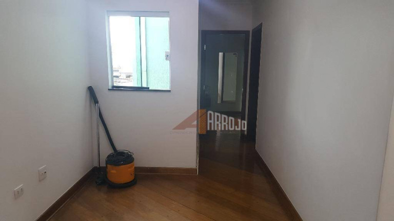 Imagem Sobrado com 3 Quartos à Venda, 370 m² em Vila Marieta - São Paulo Imagem Sobrado com 3 Quartos à Venda, 370 m² em Vila Marieta - São Paulo