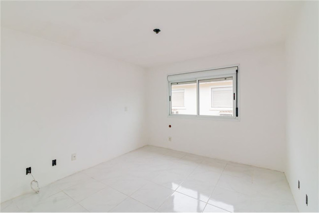 Imagem Casa com 3 Quartos à Venda, em Jardim Itu - Porto Alegre Imagem Casa com 3 Quartos à Venda, em Jardim Itu - Porto Alegre