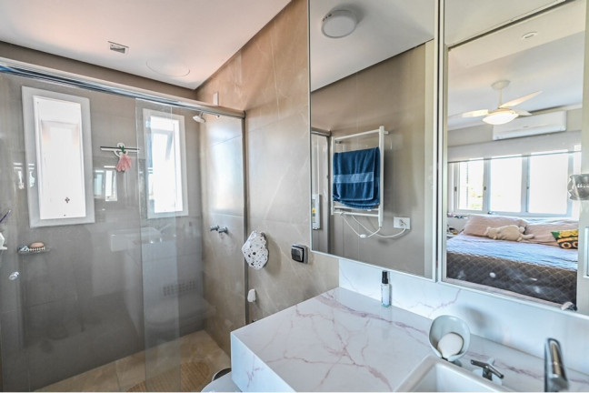 Imagem Cobertura com 4 Quartos à Venda, 234 m² em Cristal - Porto Alegre Imagem Cobertura com 4 Quartos à Venda, 234 m² em Cristal - Porto Alegre