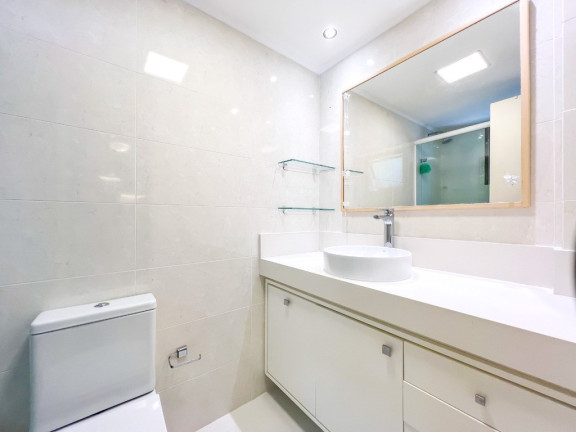Imagem Apartamento com 3 Quartos à Venda, 183 m² em Petrópolis - Porto Alegre