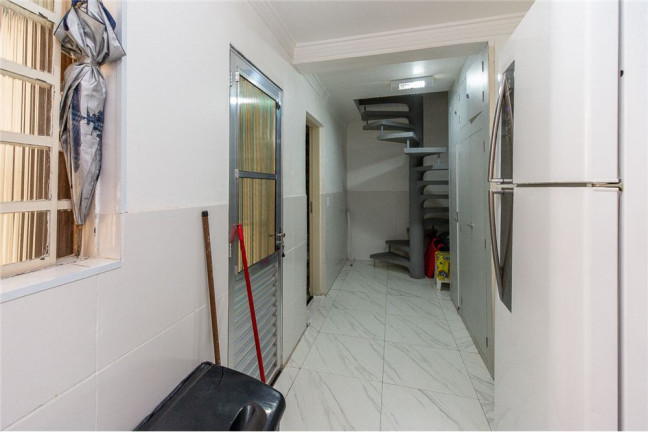 Imagem Casa com 4 Quartos à Venda, 117 m² em Jardim Aeroporto - São Paulo