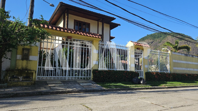 Casa com 4 Quartos à Venda, 367 m² em Vargem Pequena - Rio De Janeiro