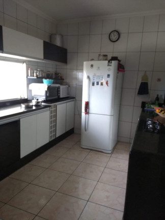 Imagem Casa com 3 Quartos à Venda, 180 m² em Jardim Bandeirantes - Contagem