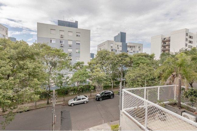 Imagem Casa com 3 Quartos à Venda, 349 m² em Chácara Das Pedras - Porto Alegre