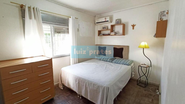 Imagem Casa com 2 Quartos à Venda, 130 m² em Cavalhada - Porto Alegre