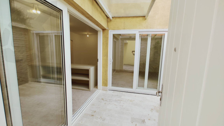 Imagem Casa com 3 Quartos à Venda, 160 m² em Vila Nova Conceição - São Paulo Imagem Casa com 3 Quartos à Venda, 160 m² em Vila Nova Conceição - São Paulo
