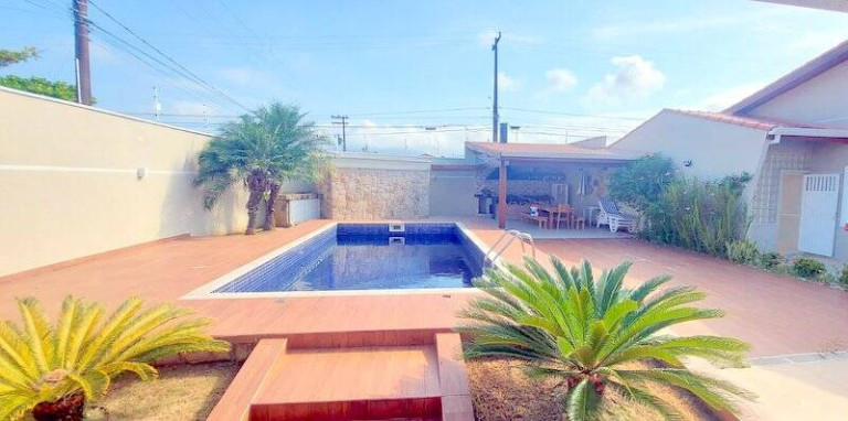 Imagem Casa com 3 Quartos à Venda, 558 m² em São João Batista - Peruíbe