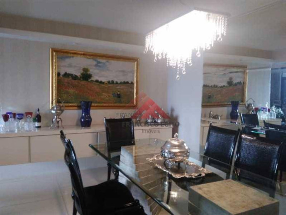 Imagem Apartamento com 4 Quartos à Venda, 240 m² em Icaraí - Niterói Imagem Apartamento com 4 Quartos à Venda, 240 m² em Icaraí - Niterói