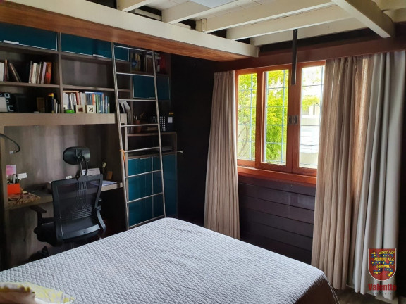 Imagem Casa com 4 Quartos à Venda,  em Lagoa Da Conceição - Florianópolis