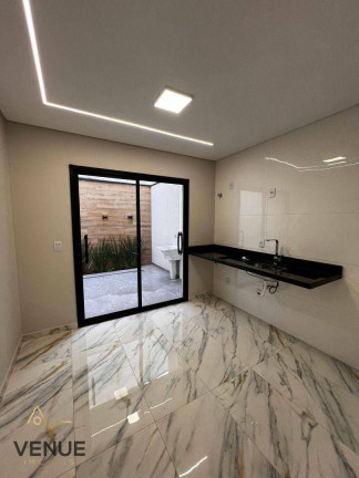 Imagem Sobrado com 3 Quartos à Venda, 192 m² em Vila Ré - São Paulo