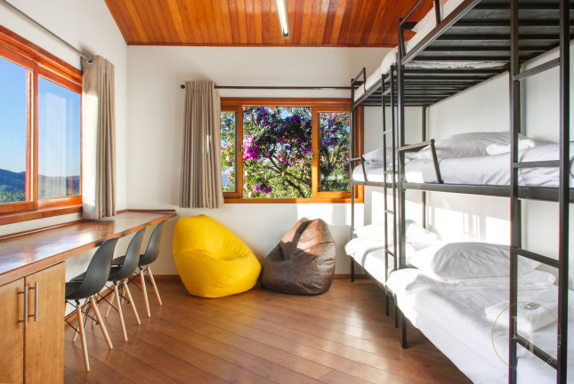 Imagem Casa com 4 Quartos à Venda, 910 m² em Centro - Campos Do Jordão Imagem Casa com 4 Quartos à Venda, 910 m² em Centro - Campos Do Jordão
