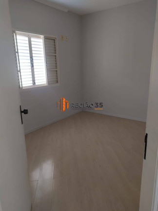 Imagem Casa com 3 Quartos à Venda, 250 m² em Jardim Das Azaléias - Poços De Caldas