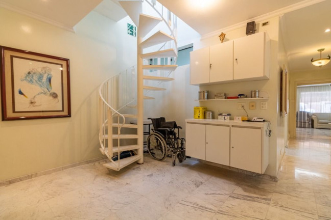 Imagem Casa com 8 Quartos para Alugar, 255 m² em Vila Nova Conceição - São Paulo Imagem Casa com 8 Quartos para Alugar, 255 m² em Vila Nova Conceição - São Paulo
