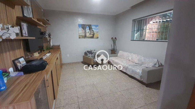 Imagem Casa com 4 Quartos à Venda, 300 m² em Floresta - Belo Horizonte Imagem Casa com 4 Quartos à Venda, 300 m² em Floresta - Belo Horizonte