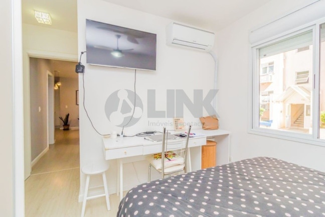 Imagem Apartamento com 2 Quartos à Venda, 67 m² em Jardim Itu - Porto Alegre Imagem Apartamento com 2 Quartos à Venda, 67 m² em Jardim Itu - Porto Alegre