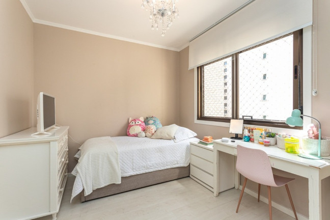 Imagem Imóvel com 3 Quartos à Venda, em Petrópolis - Porto Alegre Imagem Imóvel com 3 Quartos à Venda, em Petrópolis - Porto Alegre