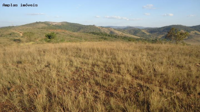 Imagem Terreno à Venda, 10 m² em Olhos D`água - Mateus Leme Imagem Terreno à Venda, 10 m² em Olhos D`água - Mateus Leme
