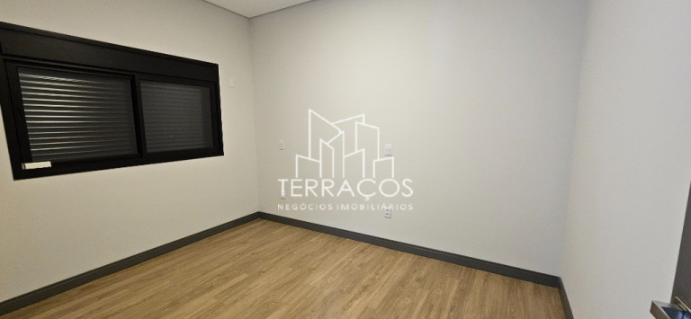 Imagem Imóvel com 3 Quartos à Venda, 185 m² em Louveira - Louveira Imagem Imóvel com 3 Quartos à Venda, 185 m² em Louveira - Louveira