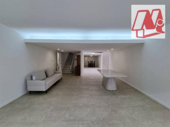 Casa com 4 Quartos para Alugar, 265 m² em Rio Branco - Porto Alegre