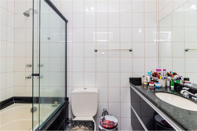 Imagem Casa de Condomínio com 3 Quartos à Venda, 214 m² em Vila Jardim - Porto Alegre