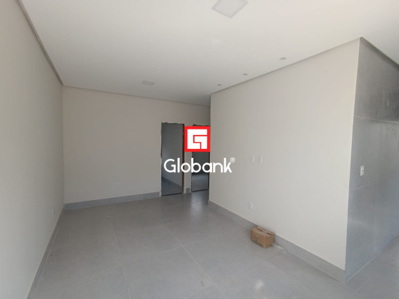 Imagem Casa com 3 Quartos à Venda,  em Renascença - Montes Claros