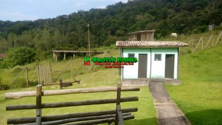 Imagem Chácara com 4 Quartos à Venda, 50 m² em Centro - Paraibuna Imagem Chácara com 4 Quartos à Venda, 50 m² em Centro - Paraibuna
