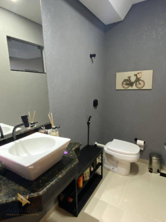 Imagem Sobrado com 3 Quartos à Venda, 135 m² em Santo Amaro - Campo Grande