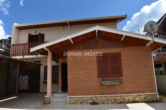 Imagem Casa com 4 Quartos à Venda, 173 m² em Região Do Jaguaribe - Campos Do Jordão