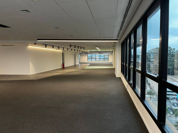 Imóvel Comercial para Alugar, 1 m² em Alphaville Industrial - Barueri