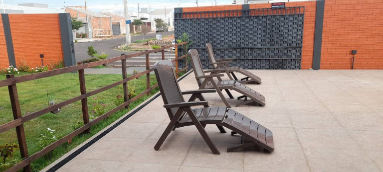 Imagem Casa com 1 Quarto à Venda, 330 m² em Jardim Paraná - Arapongas Imagem Casa com 1 Quarto à Venda, 330 m² em Jardim Paraná - Arapongas