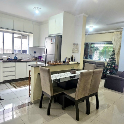 Imagem Casa com 4 Quartos à Venda, 160 m² em Nova Atibaia - Atibaia