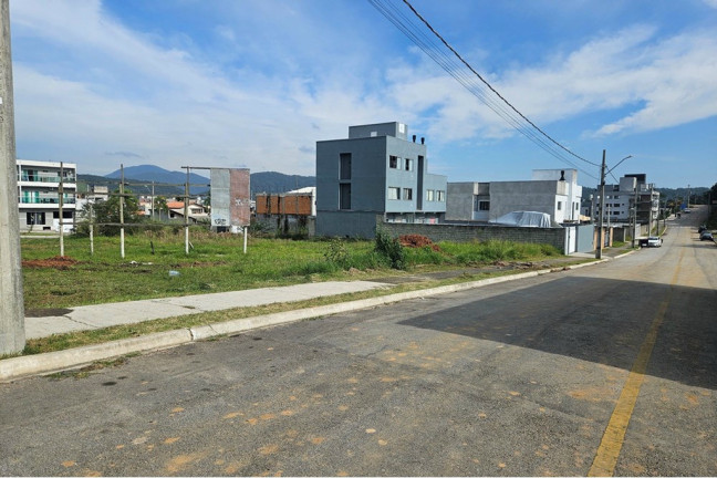Imagem Terreno à Venda, em Barra - Balneário Camboriú Imagem Terreno à Venda, em Barra - Balneário Camboriú