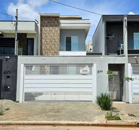 Imagem Casa com 3 Quartos à Venda, 175 m² em Jandira