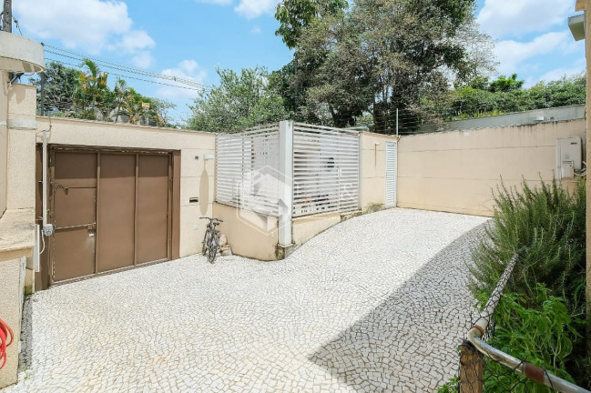 Imagem Casa com 3 Quartos à Venda, 480 m² em Vila Madalena - São Paulo