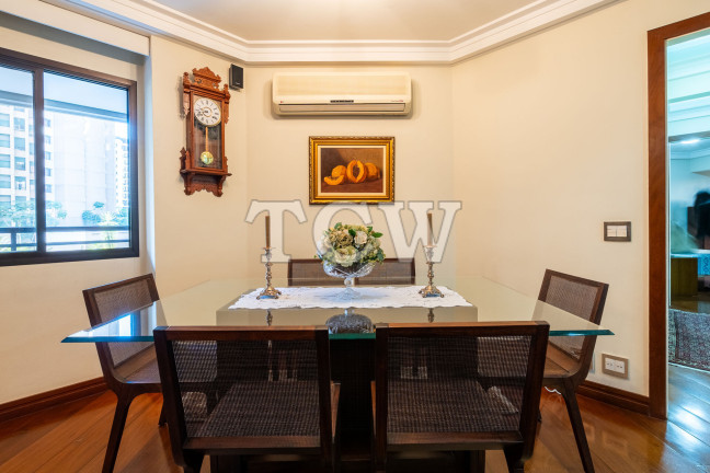 Imagem Apartamento com 3 Quartos à Venda, 120 m² em Moema - São Paulo