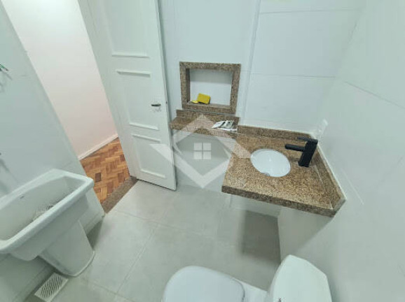 Imagem Apartamento com 1 Quarto à Venda, 31 m² em Copacabana - Rio De Janeiro Imagem Apartamento com 1 Quarto à Venda, 31 m² em Copacabana - Rio De Janeiro