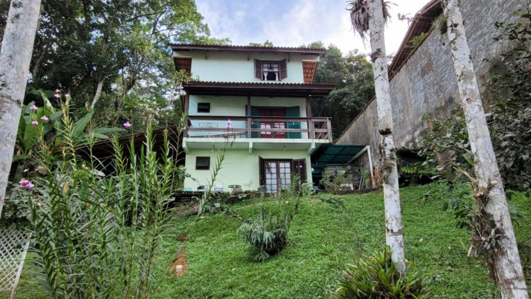 Imagem Casa com 2 Quartos à Venda, 123 m² em Glória - Joinville