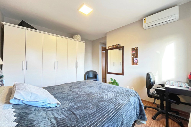 Imagem Apartamento com 3 Quartos à Venda, 82 m² em Santana - Porto Alegre