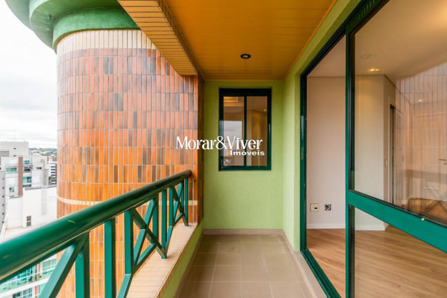 Imagem Apartamento com 3 Quartos à Venda, 149 m² em Centro - Curitiba