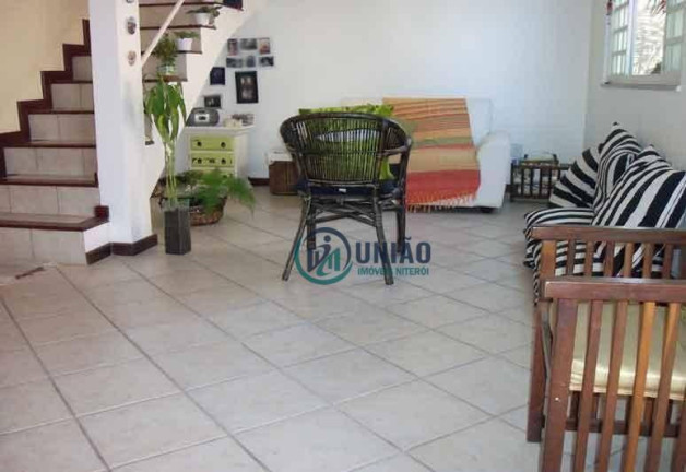 Imagem Casa com 4 Quartos à Venda, 150 m² em Maria Paula - Niterói