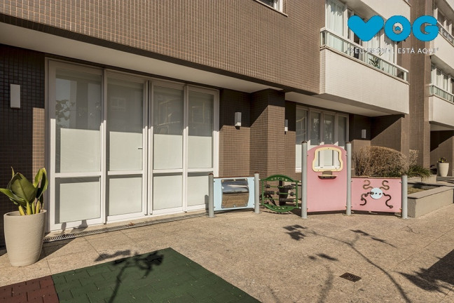 Imagem Imóvel com 3 Quartos à Venda, 128 m² em Menino Deus - Porto Alegre Imagem Imóvel com 3 Quartos à Venda, 128 m² em Menino Deus - Porto Alegre
