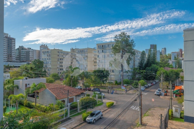Imagem Imóvel com 2 Quartos à Venda, 118 m² em Jardim Botânico - Porto Alegre Imagem Imóvel com 2 Quartos à Venda, 118 m² em Jardim Botânico - Porto Alegre
