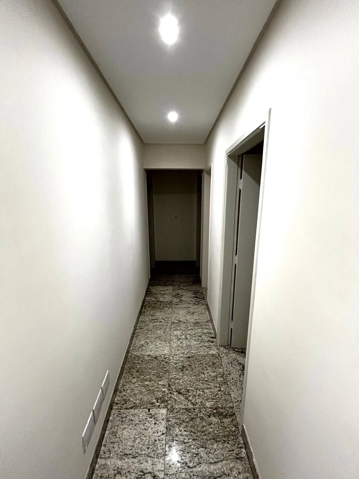 Imagem Apartamento com 3 Quartos à Venda, 197 m² em Setor Bueno - Goiânia Imagem Apartamento com 3 Quartos à Venda, 197 m² em Setor Bueno - Goiânia