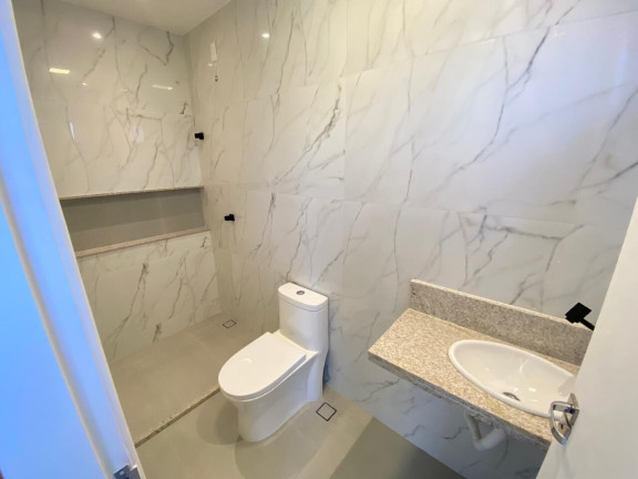 Imagem Casa com 3 Quartos à Venda, 210 m² em Sim - Feira De Santana