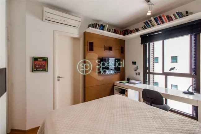 Imagem Apartamento com 4 Quartos à Venda, 240 m² em Moema - São Paulo